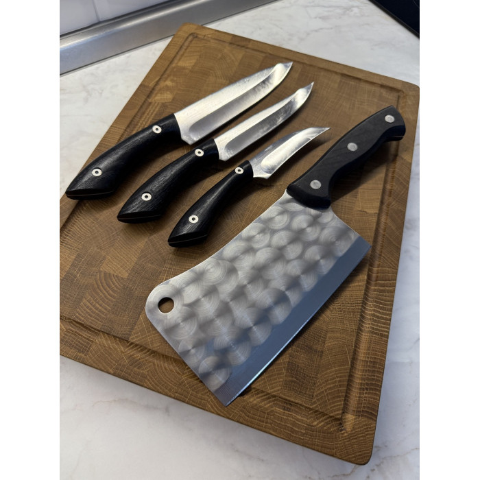 Набор кухонный торцевая доска разделочная с кухонным топориком Узор и набором из 3-х ножей Gorillas BBQ DS44