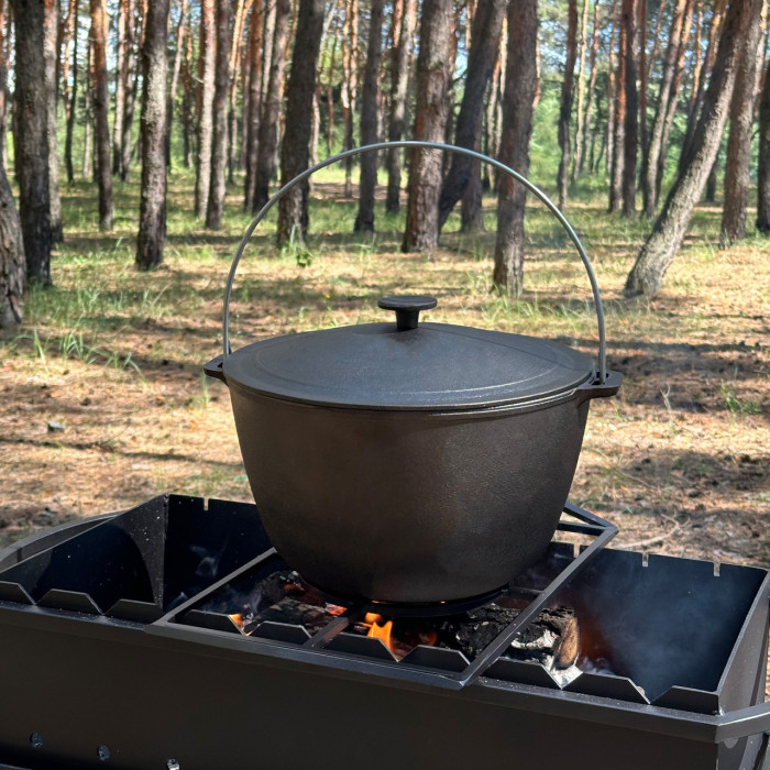 Казан туристический KZ2 чугунный с крышкой 8 л