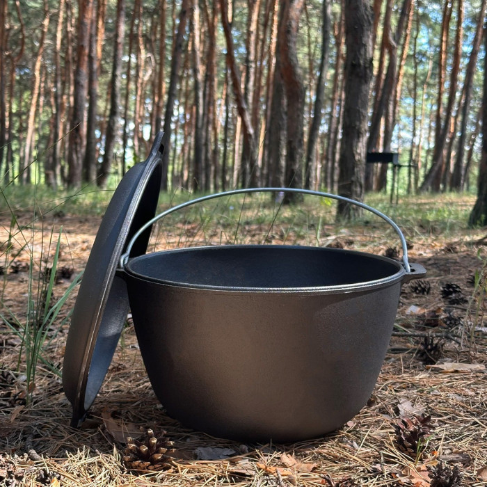 Казан туристический KZ1 чугунный с крышкой-сковородой 8 л