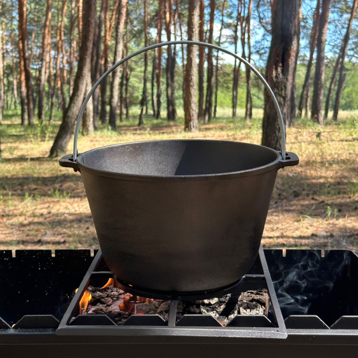 Казан туристический KZ3 чугунный с крышкой 10 л