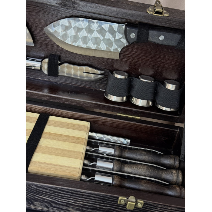 Набор для шашлыка в деревянном кейсе Gorillas BBQ BS97