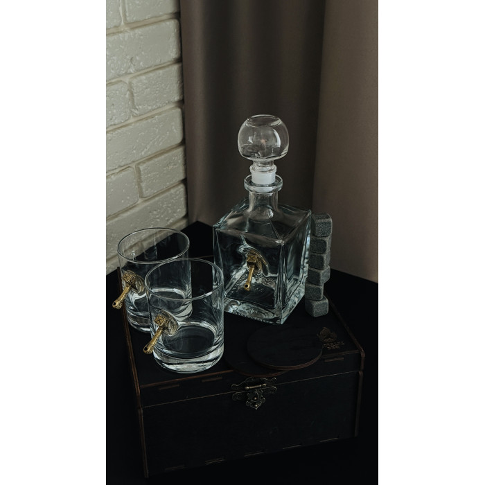 Набор для виски Молот 2 (графин, 2 стакана молот + камни и подставки в коробке) Gorillas BBQ GL14