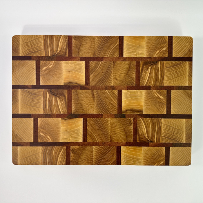 Разделочная деревянная доска торцевая Gorillas BBQ DS25