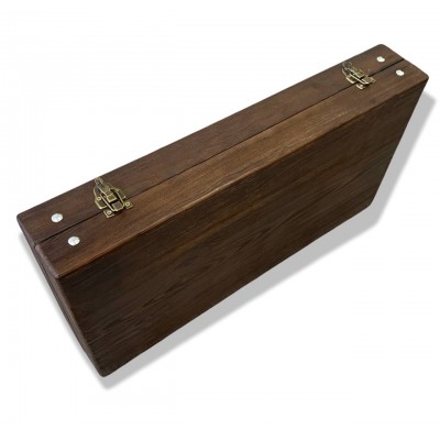 CHAMELEON set in a wooden case