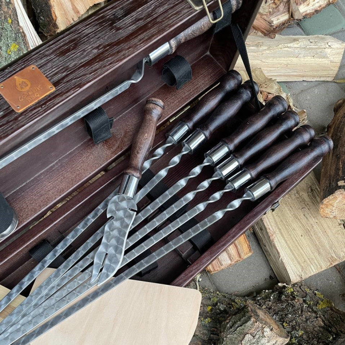 Набор для шашлыка в деревянной коробке Ягуар Gorillas BBQ BS38