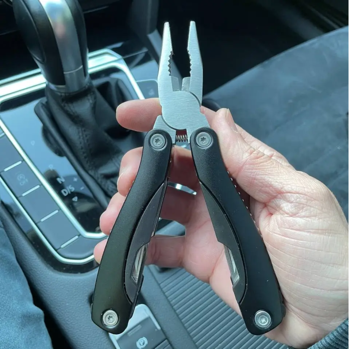 Мультитул Jeep набор инструментов 9 в 1 черный