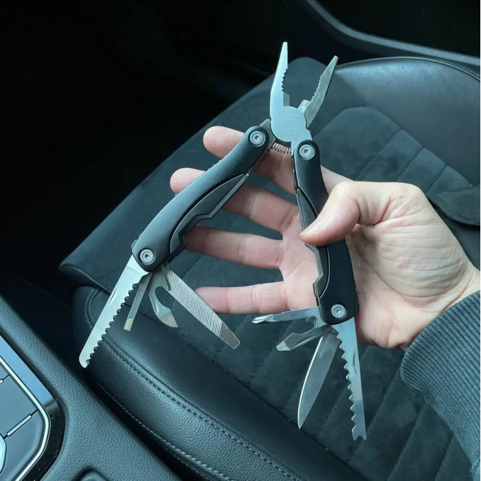 Мультитул Jeep набор инструментов 9 в 1 черный