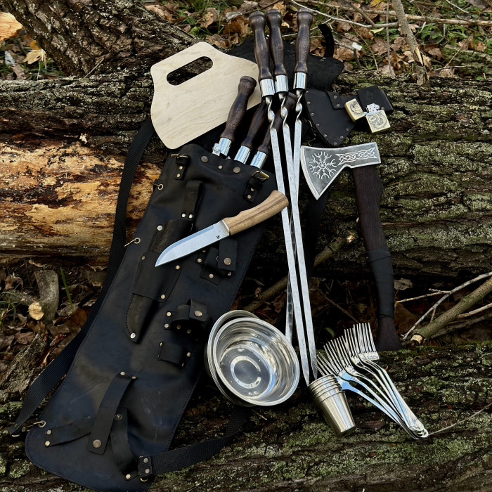 Набор ИРОКЕЗ в кожаном чехле BS24