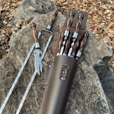 Skewers set QUIVER HUNTING in a leather case