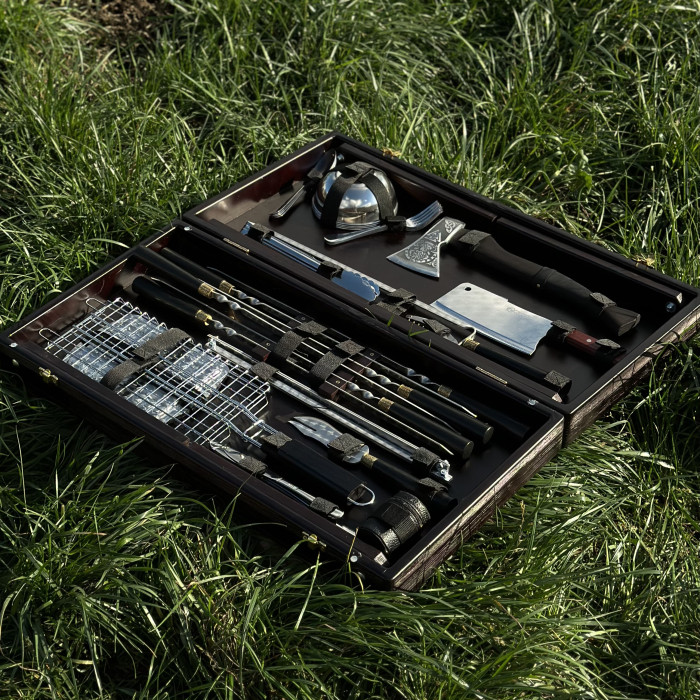 Набор для барбекю и шашлыка в деревянном кейсе Зебра BS5